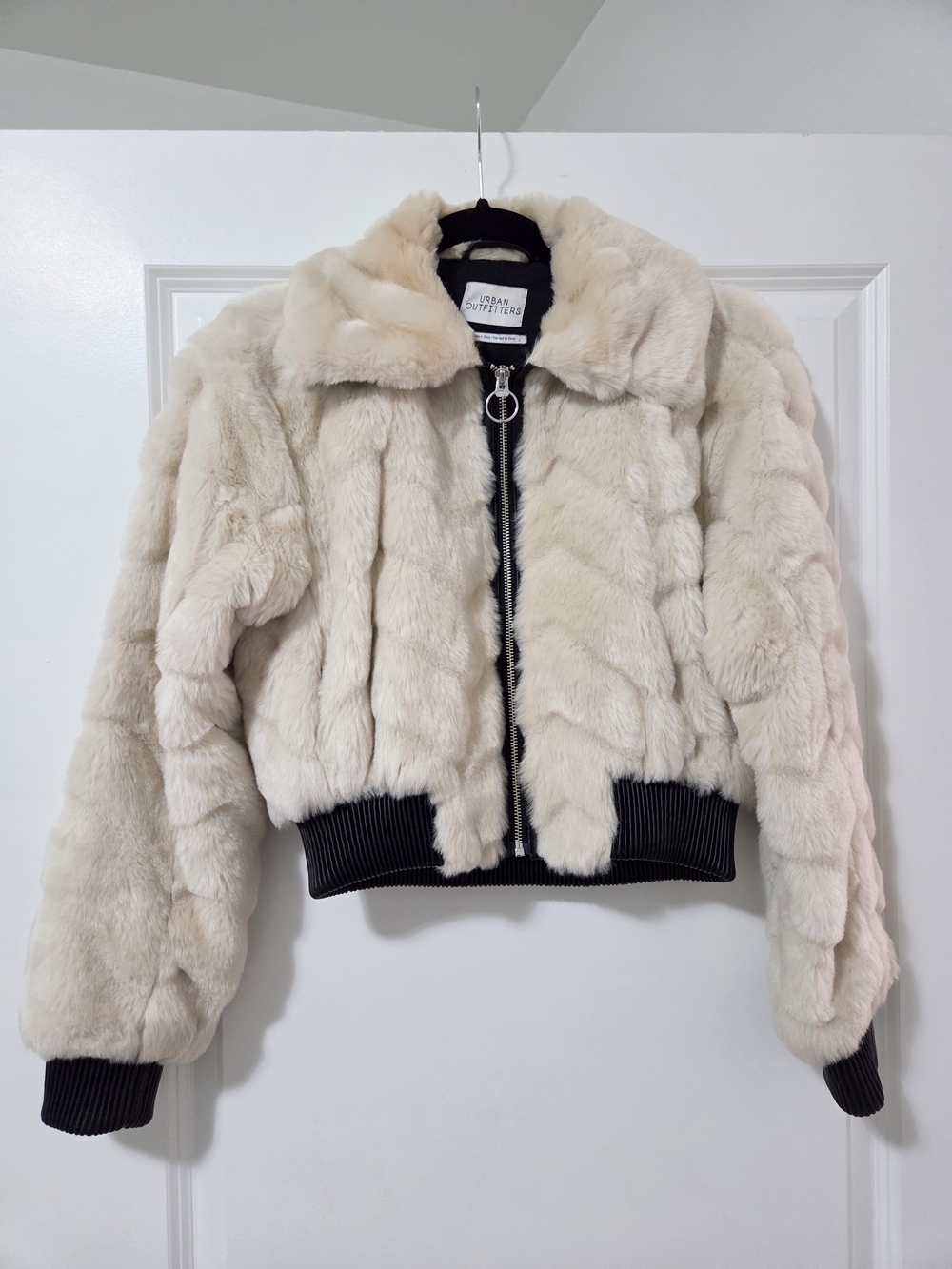 Urban Outfitters UO Francine Cream Faux Fur Bomber Jacket | Size XS